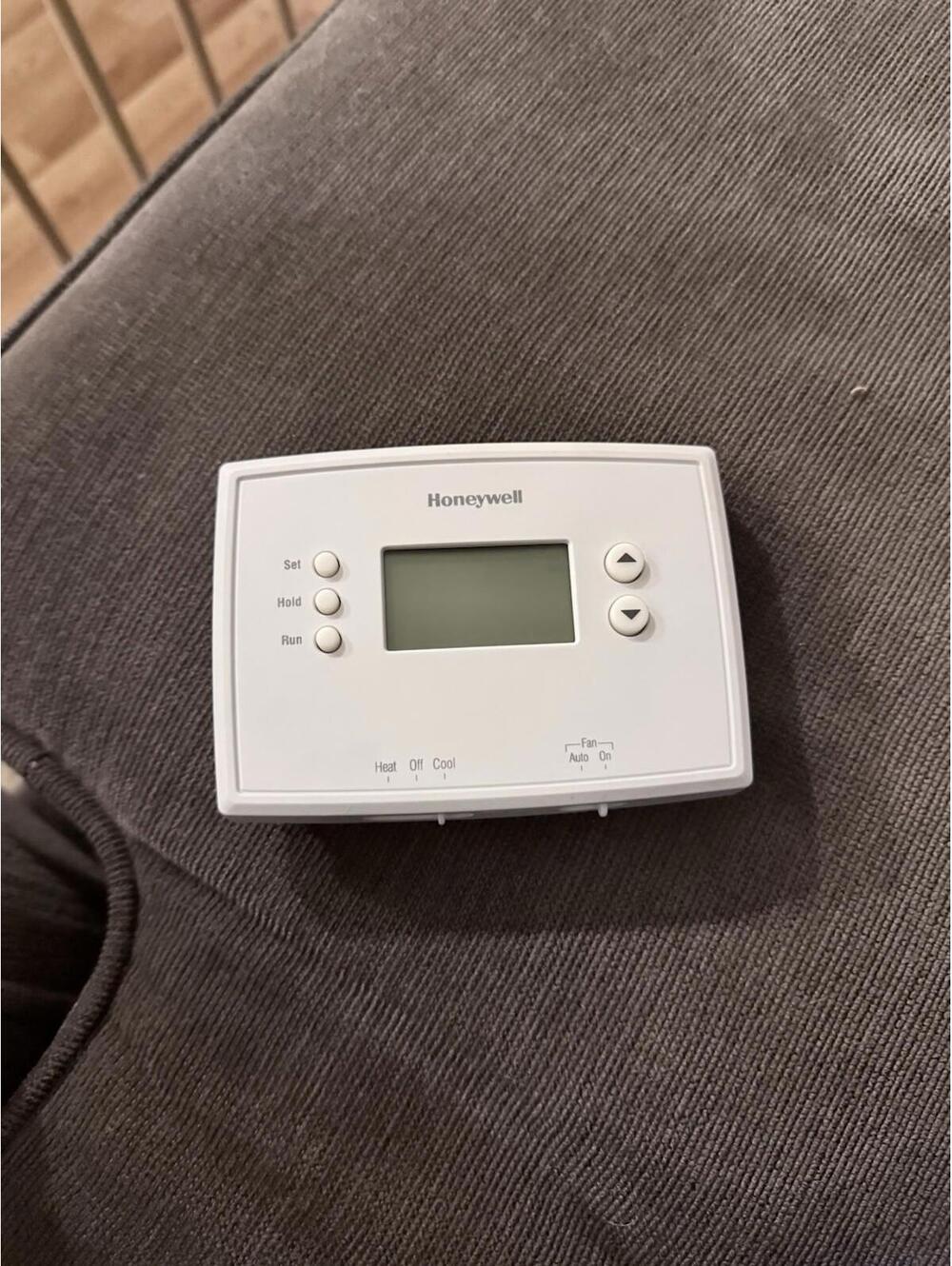 Honeywell 5-1-1 Day Programmable Thermostat with Backlight RTH2410B1019